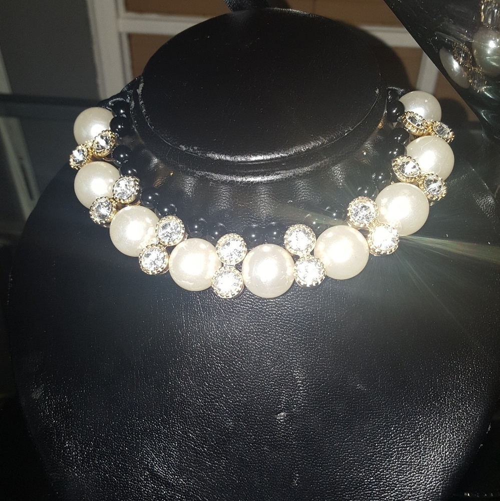 Pearl Choker